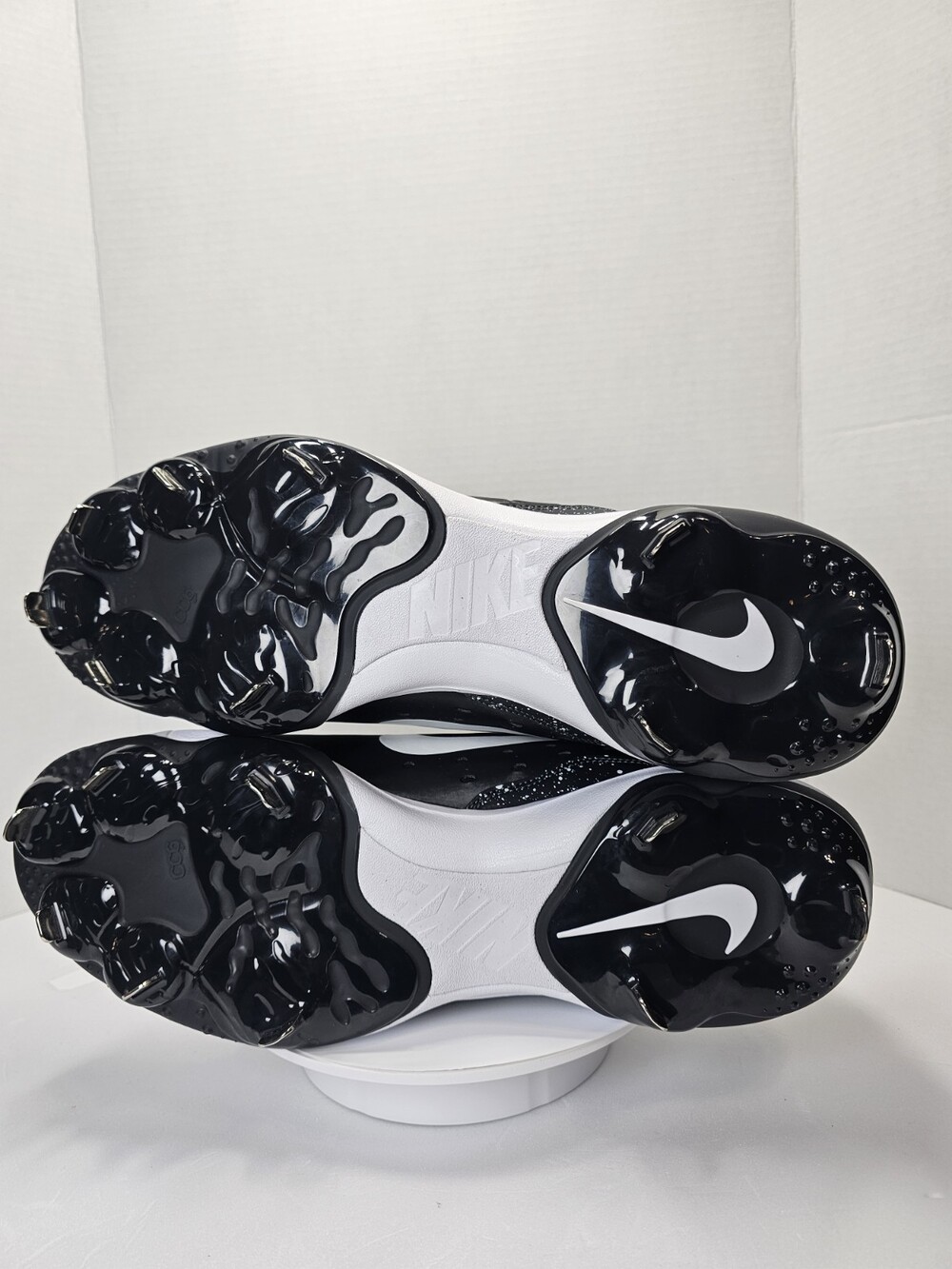 Nike Alpha Huarache Varsity 4 Low Men 15 Baseball Cleats Black DJ6516-001 - Picture 2 of 12